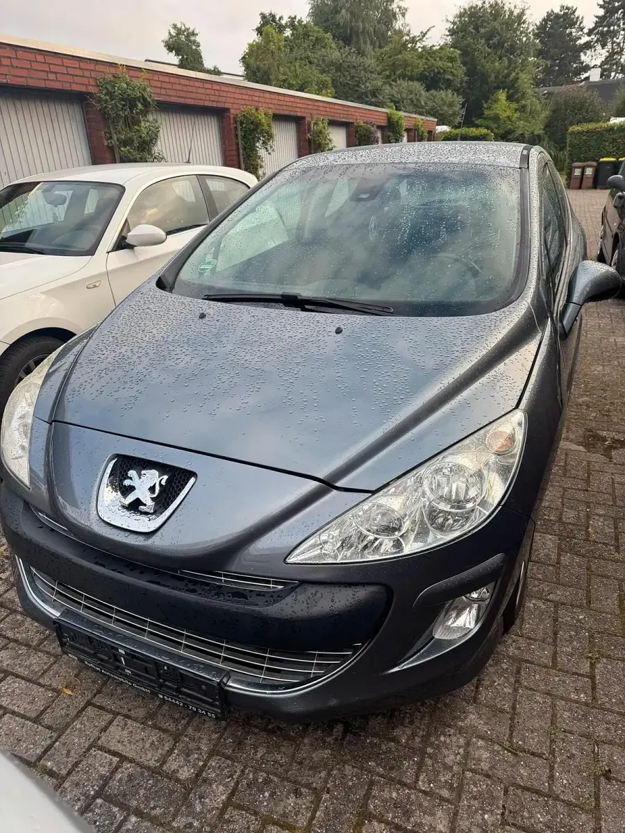 Gebraucht Peugeot 308 120 PS (88 kW) 2008 Grau Coupé