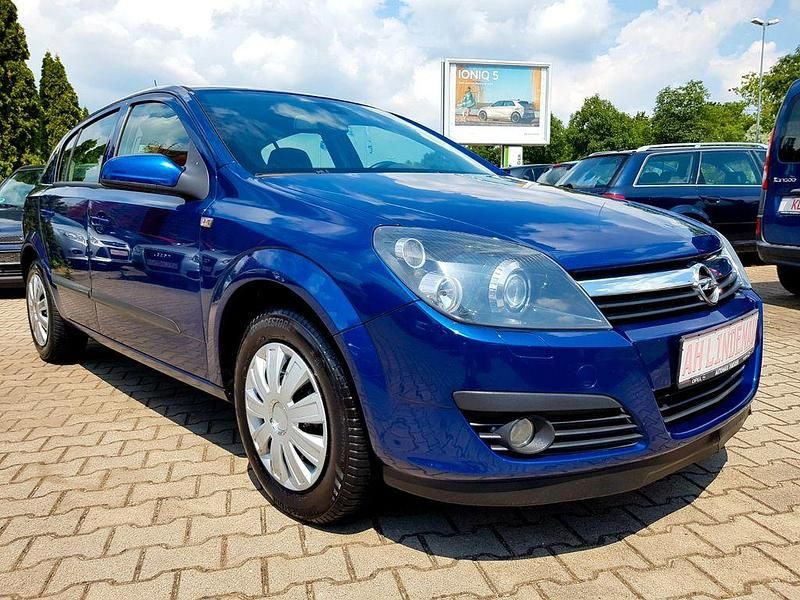 Gebraucht Opel Astra Edition 116 PS (85 kW) 2009 Blau Limousine