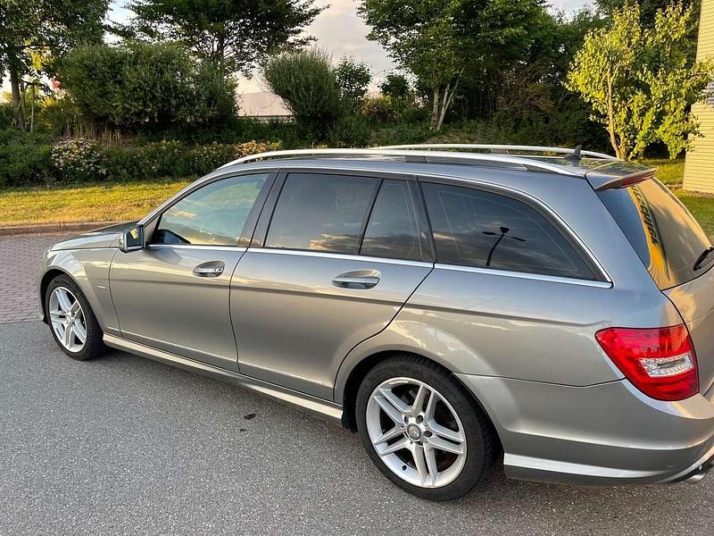 Gebraucht Mercedes C200 Avantgarde 184 PS (135 kW) 2011 Silber Kombi