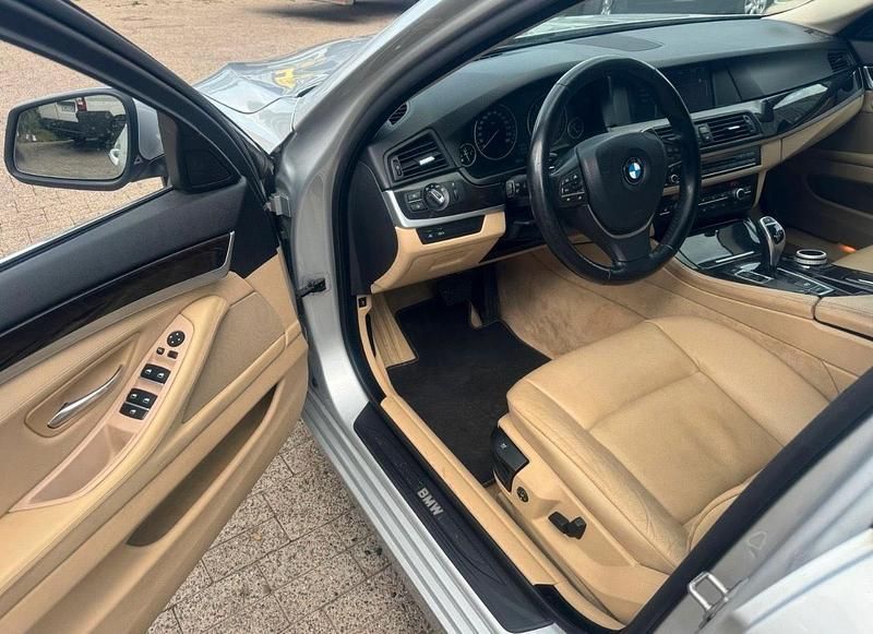 Gebraucht BMW 525 M Sport 204 PS (150 kW) 2011 Silber Kombi