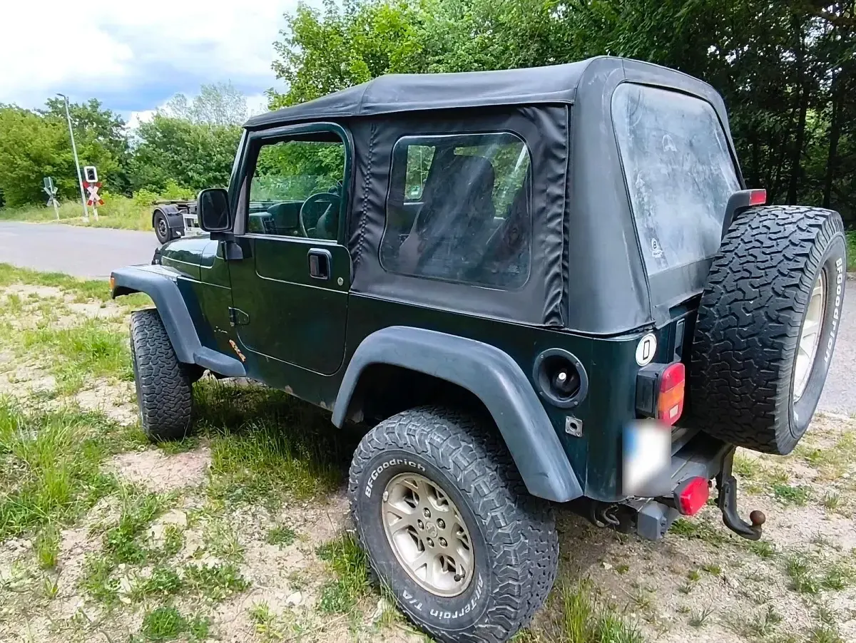 Gebraucht Jeep Wrangler 143 PS (105 kW) 2003 Grün SUV