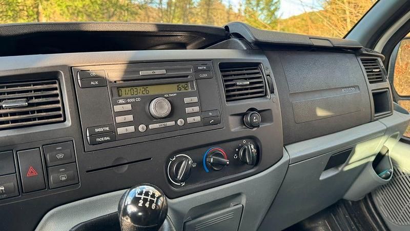 Gebraucht Ford Transit 125 PS (91 kW) 2013 Weiß Van / Kleinbus