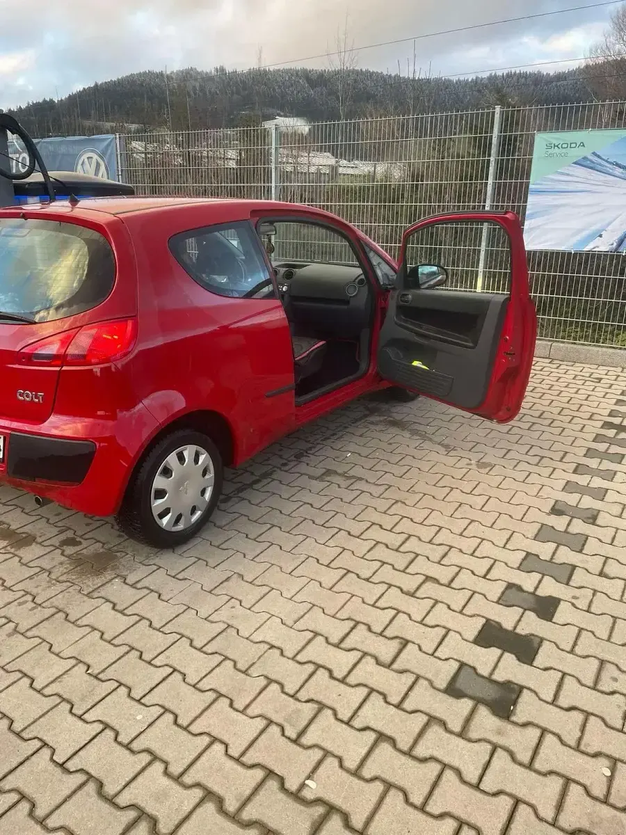 Gebraucht Mitsubishi Colt 72 PS (52 kW) 2008 Rot Kleinwagen