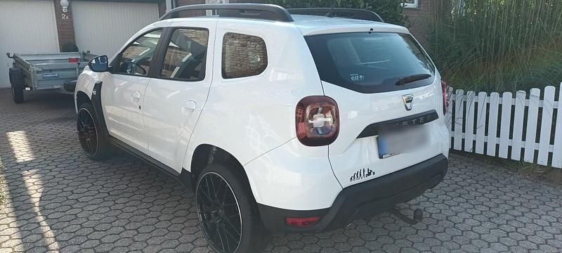 Gebraucht Dacia Duster Comfort 115 PS (84 kW) 2019 Weiß SUV