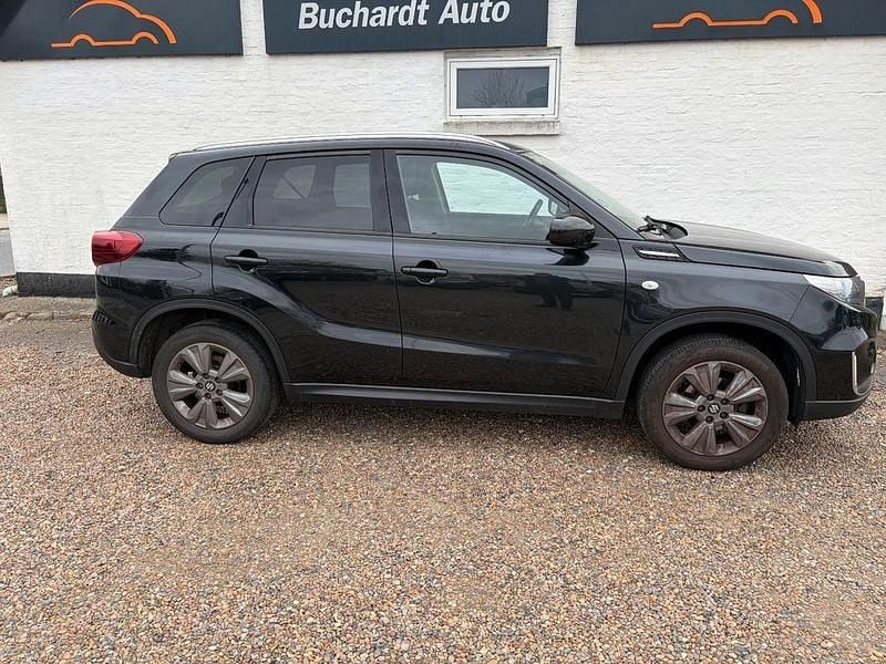 Gebraucht Suzuki Vitara Active 129 PS (94 kW) 2021 Schwarz SUV