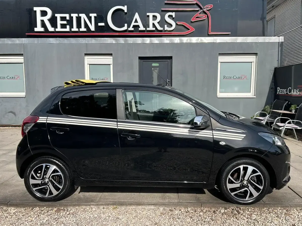 Gebraucht Peugeot 108 Top! Collection 72 PS (52 kW) 2019 Schwarz Kleinwagen