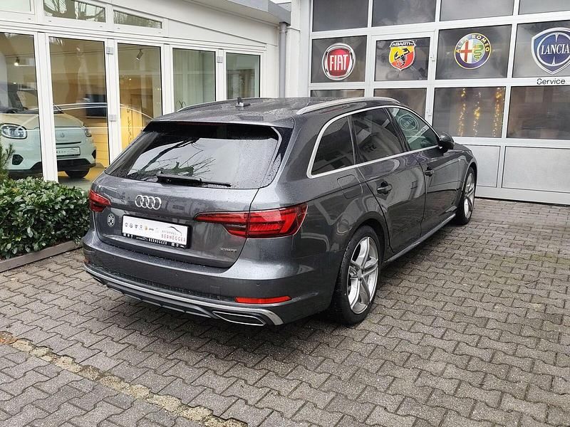 Gebraucht Audi A4 S-Line 190 PS (139 kW) 2019 Grau (daytona grau) Kombi