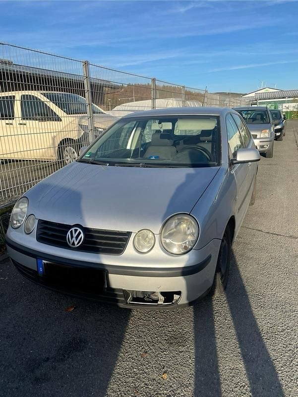 Silber Gebraucht 2002 VW Polo Kleinwagen | 600 € (Superpreis) - Bild 1/3