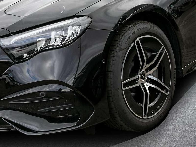 Gebraucht Mercedes E300 Advanced 313 PS (230 kW) 2024 Obsidianschwarz Limousine