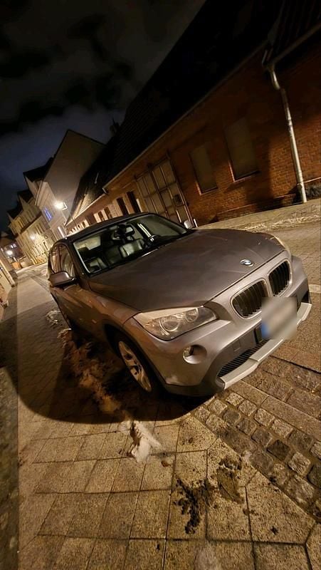 Gebraucht BMW X1 177 PS (130 kW) 2011 Silber SUV