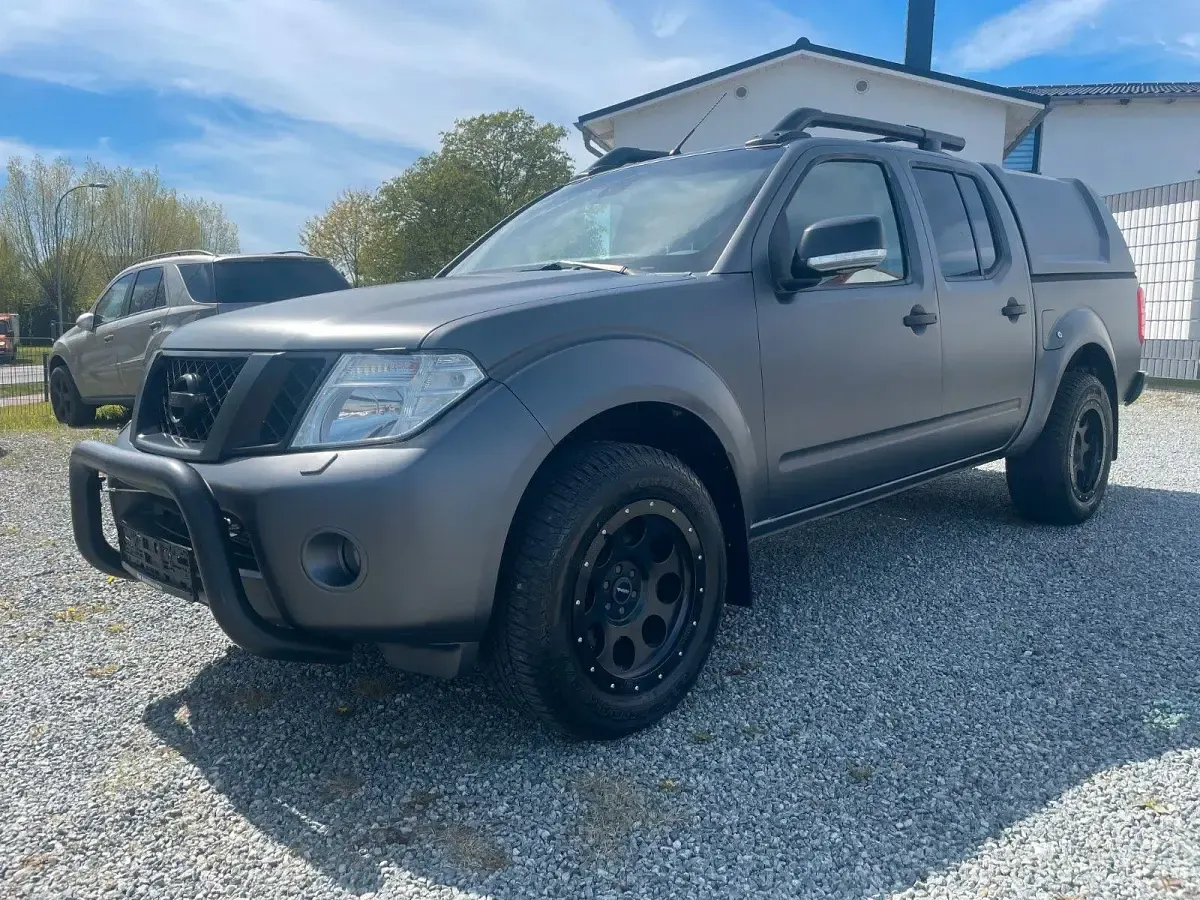 Gebraucht Nissan Navara 231 PS (169 kW) 2015 Weiß Pickup