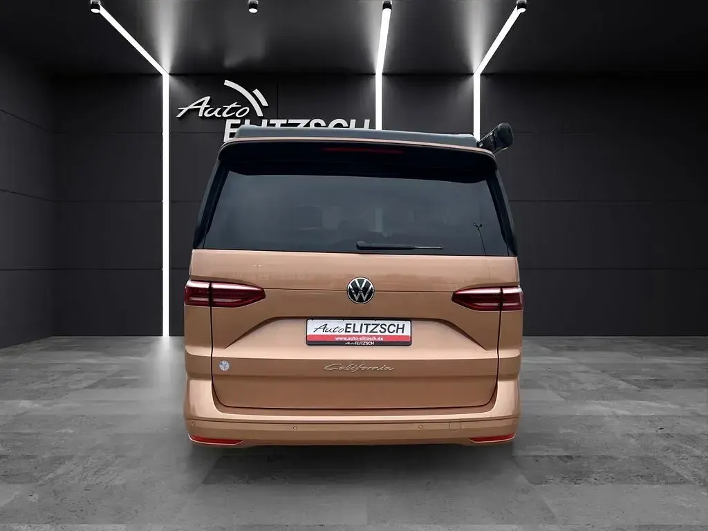 Neu VW California California 150 PS (110 kW) 2026 Grün Van