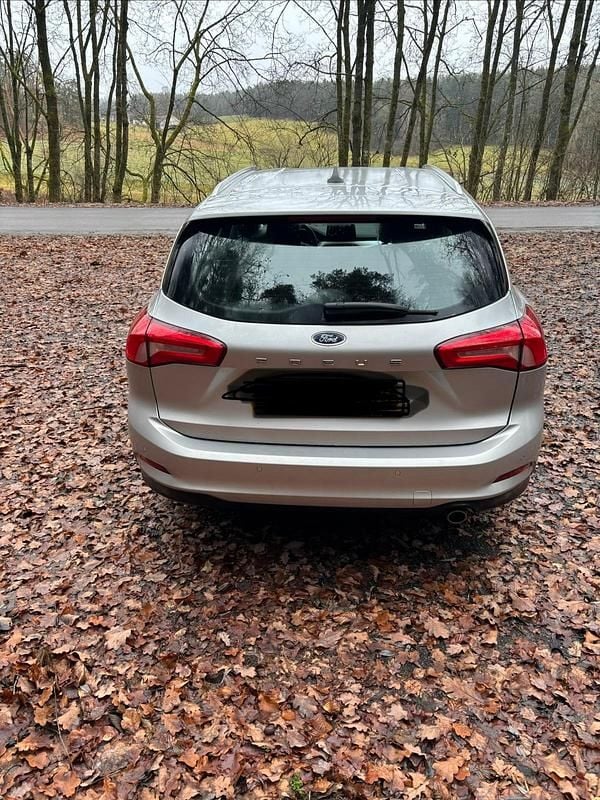 Gebraucht Ford Focus Trend 125 PS (91 kW) 2019 Grau Kombi