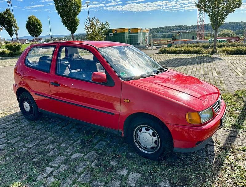 Rot Gebraucht 1996 VW Polo Kleinwagen | 999 € (Fairer Preis) - Bild 1/4