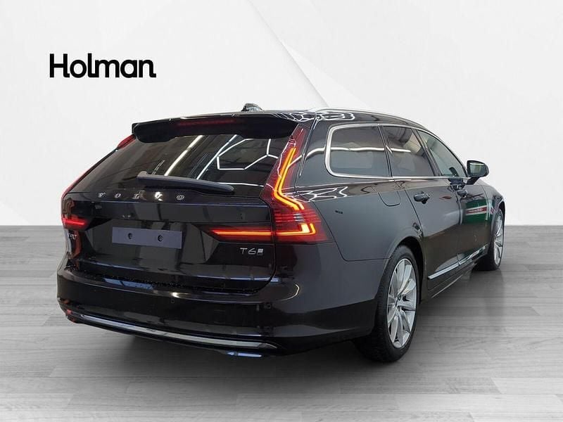 Second-hand Volvo V90 Core 349 CP (256 kW) 2025 Negru Break