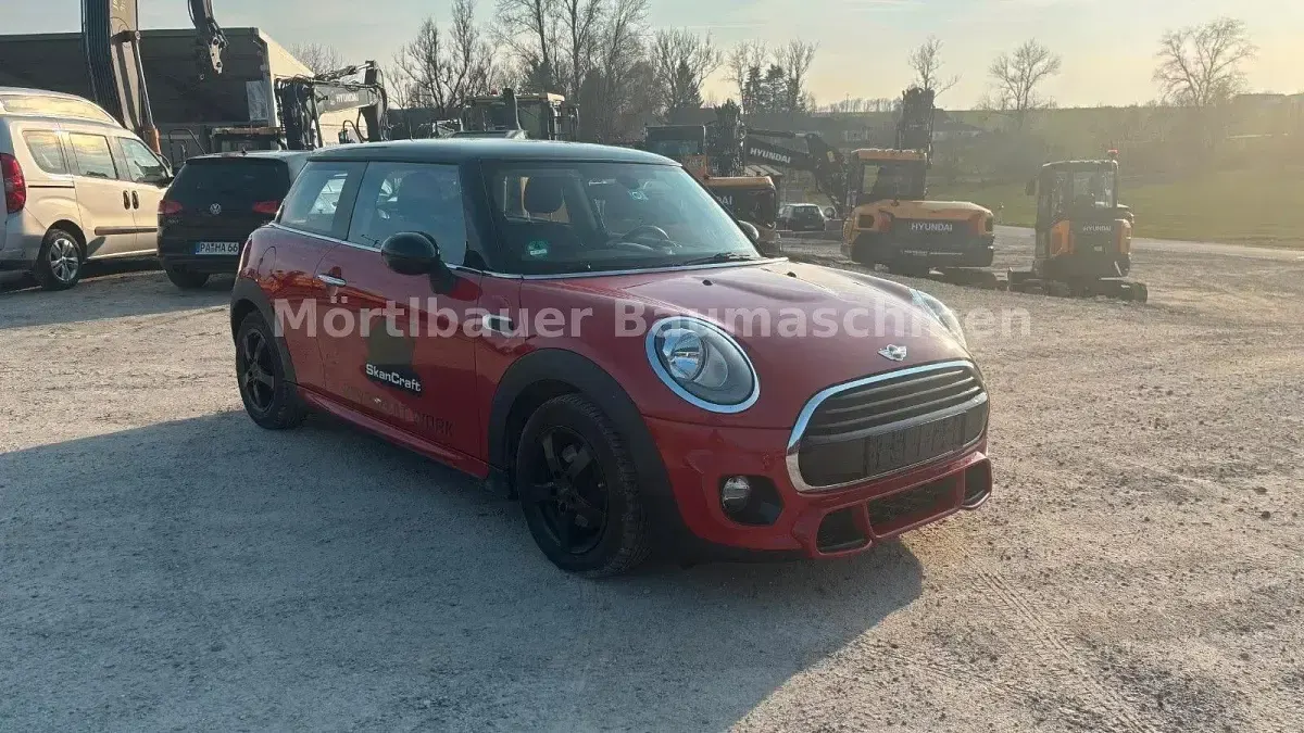 Gebraucht Mini Cooper D 116 PS (85 kW) 2015 Rot Kleinwagen