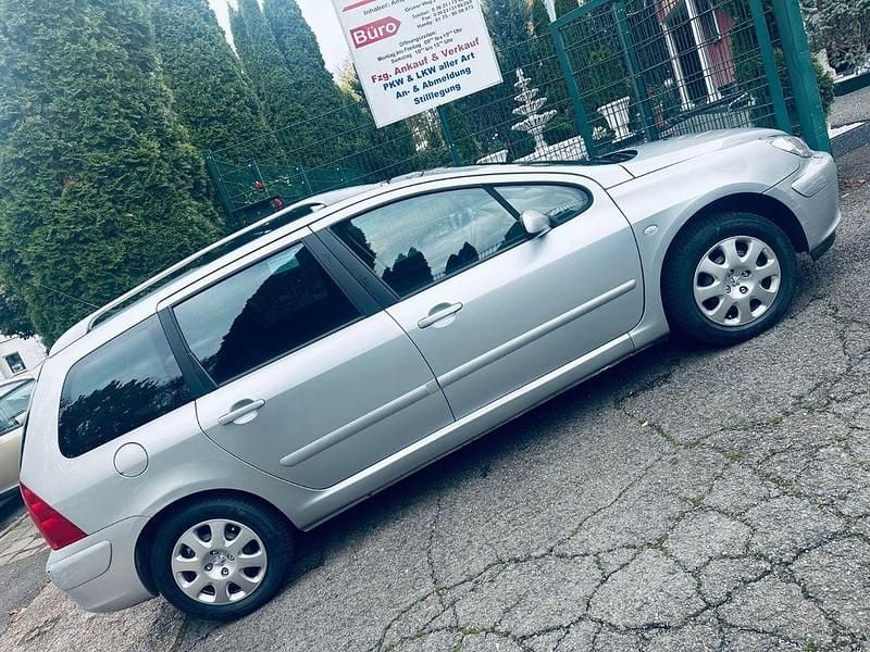 Silber Gebraucht 2002 Peugeot 307 Limousine | 2.999 € (Fairer Preis) - Bild 1/4