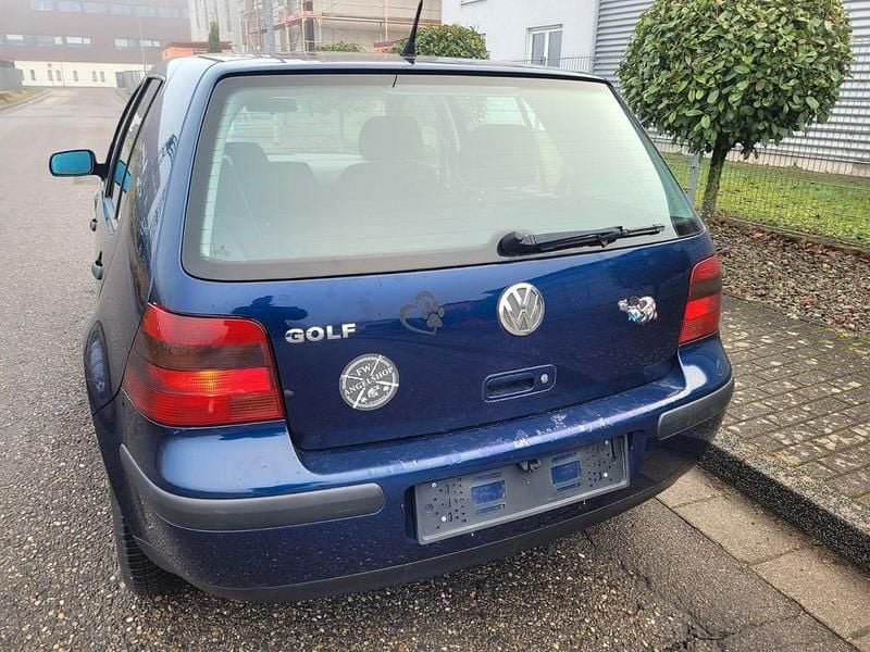 Gebraucht VW Golf IV Edition 75 PS (55 kW) 2001 Blau Limousine