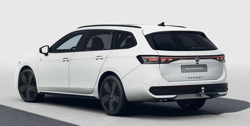 Neu VW Passat R-line 193 PS (141 kW) 2026 Pure weiss Kombi