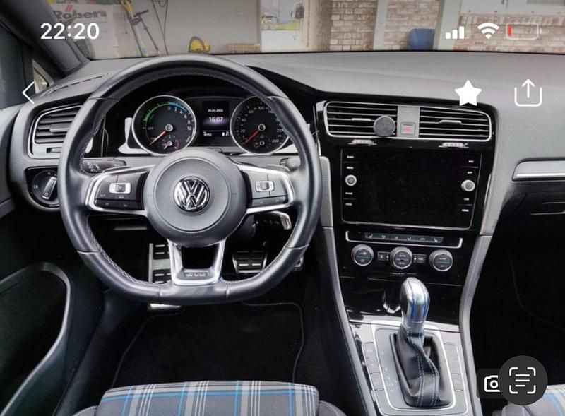 Gebraucht VW Golf GTE 150 PS (110 kW) 2017 Blau Coupé