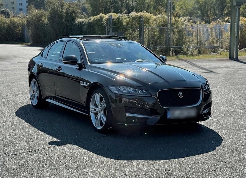 Gebraucht Jaguar XF 190 PS (139 kW) 2017 Schwarz Limousine