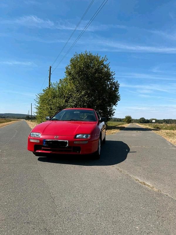 Rot Gebraucht 1998 Mazda 323F Coupé | 999 € (Fairer Preis) - Bild 1/4