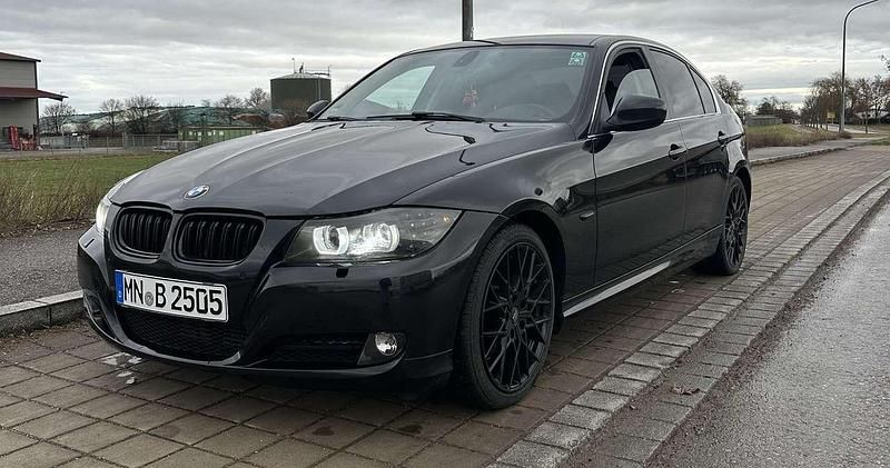 Gebraucht BMW 325 Exclusive 204 PS (150 kW) 2011 Limousine