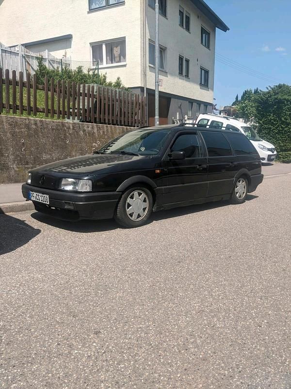 Schwarz Gebraucht 1992 VW Passat GT Kombi | 4.000 € - Bild 1/4