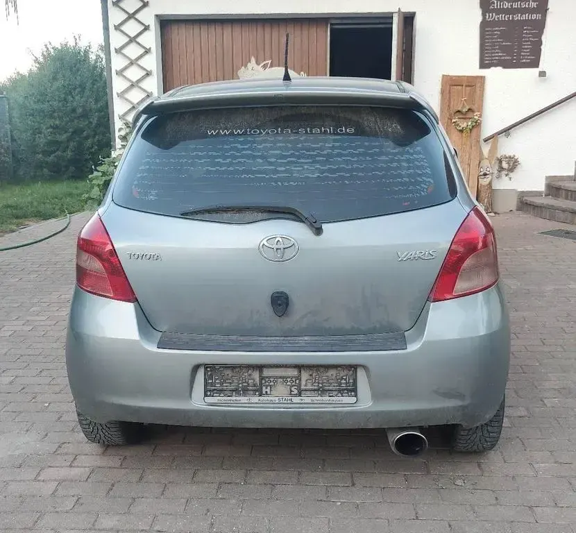 Gebraucht Toyota Yaris Executive 87 PS (63 kW) 2006 Grau Limousine