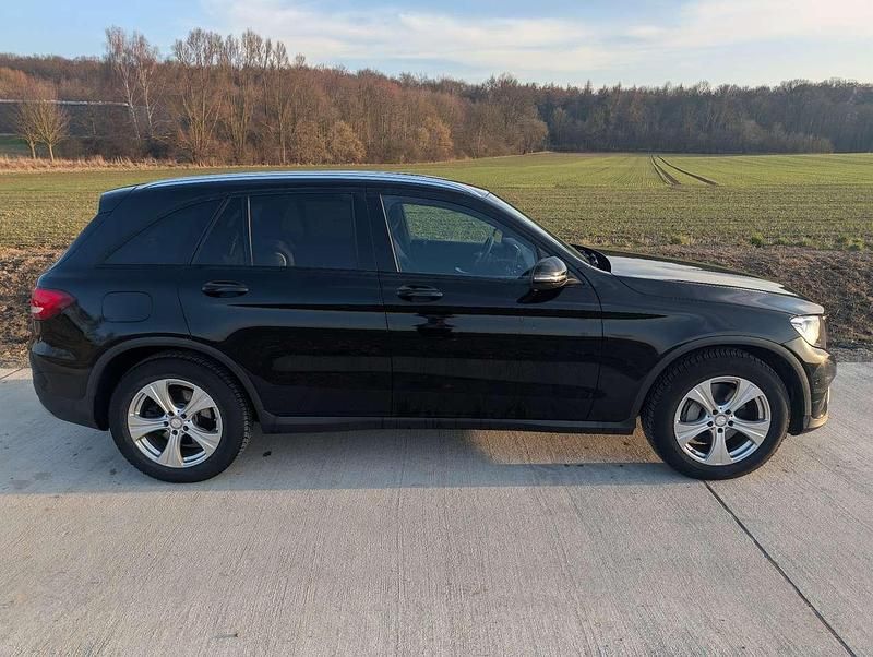 Gebraucht Mercedes GLC220 170 PS (125 kW) 2016 Schwarz SUV