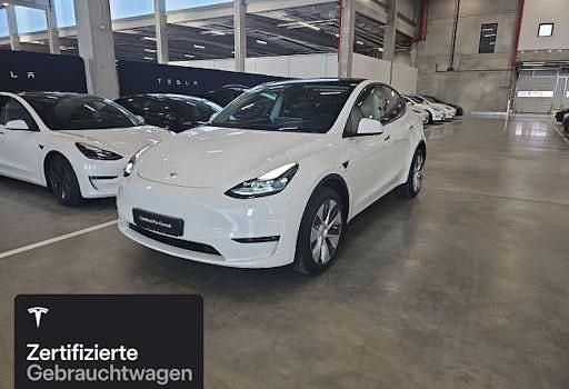 Gebraucht Tesla Model Y 273 kW (372 PS) 2023 Weiß SUV