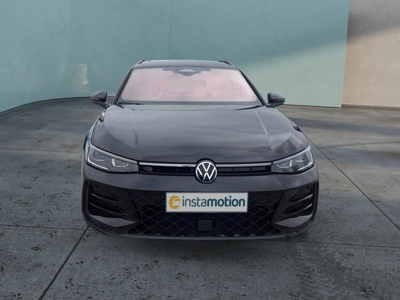 Gebraucht VW Passat R-line 150 PS (110 kW) 2024 Schwarz Kombi