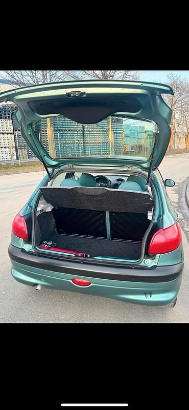 Gebraucht Peugeot 206 80 PS (58 kW) 1999 Grün Kleinwagen