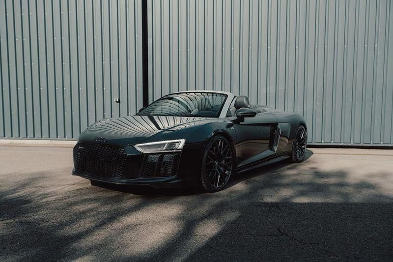 Gebraucht Audi R8 Spyder Performance 540 PS (397 kW) 2017 Mythosschwarz metallic Cabrio