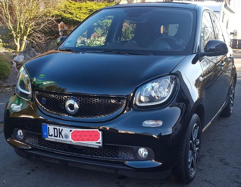 Schwarz Gebraucht 2018 Smart ForFour Electric Drive Kleinwagen | 9.999 € (Fairer Preis) - Bild 1/4