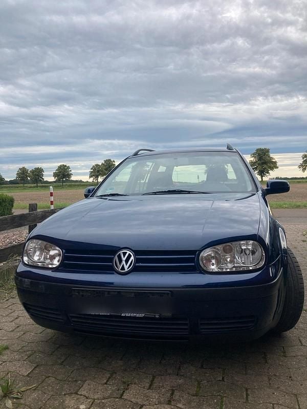 Blau Gebraucht 2000 VW Golf IV Kombi | 400 € (Superpreis) - Bild 1/4
