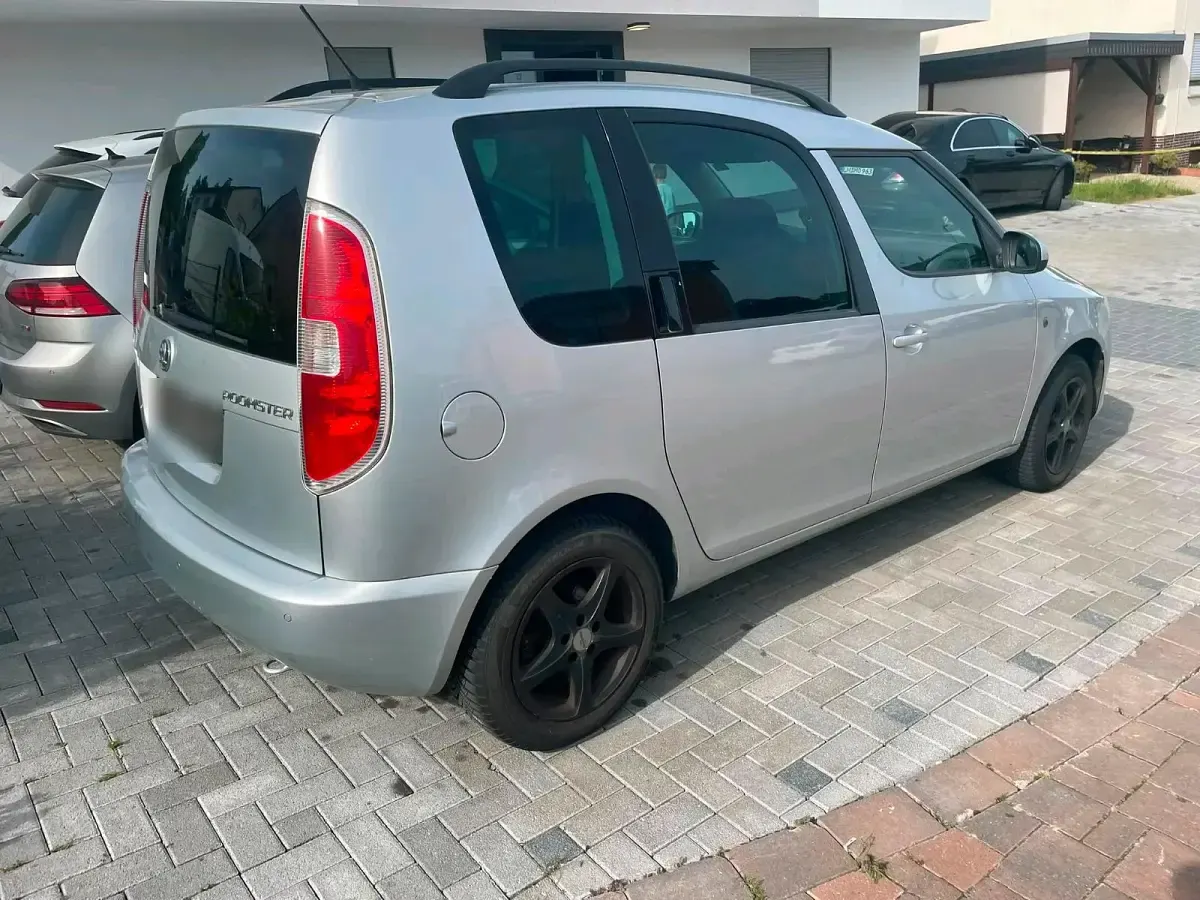 Gebraucht Skoda Roomster 86 PS (63 kW) 2014 Silber Van / Kleinbus