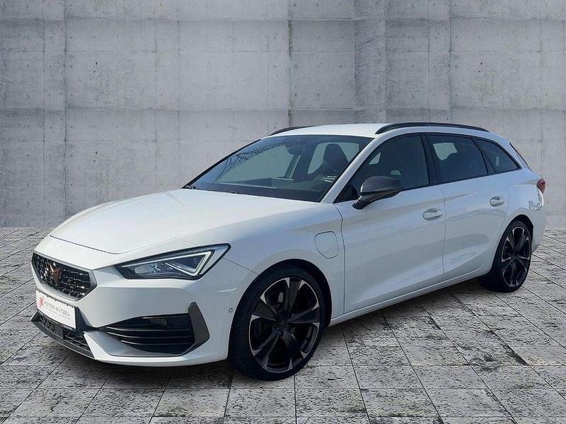 Gebraucht Cupra Leon VZ 245 PS (180 kW) 2022 Weiß Kombi