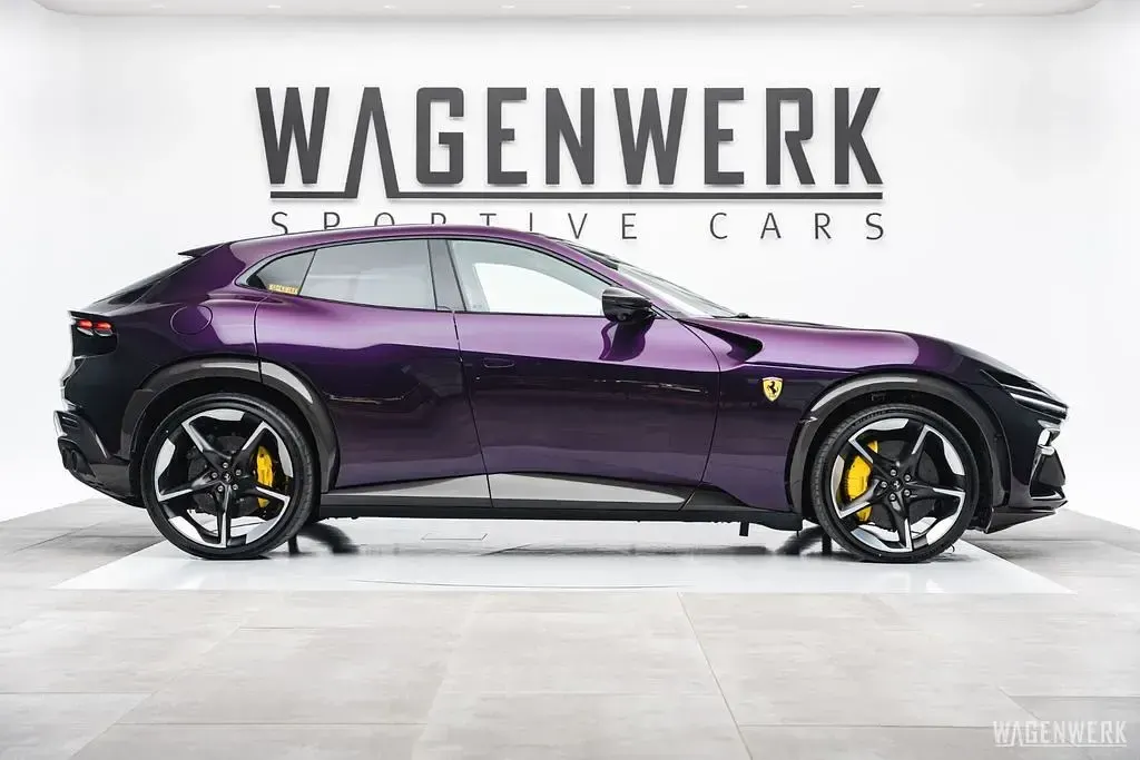 Neu Ferrari Purosangue 725 PS (533 kW) 2026 Violett SUV