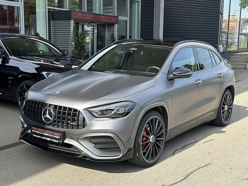 Grau Gebraucht 2024 Mercedes GLA35 AMG AMG SUV | 47.990 € (Superpreis) - Bild 1/4