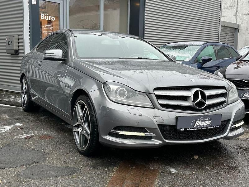 Gebraucht Mercedes C220 170 PS (125 kW) 2013 Silber Coupé