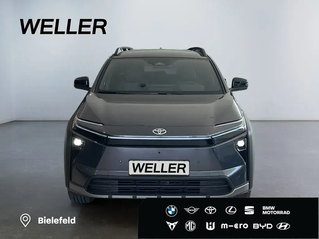 Neu Toyota bZ4X 164 kW (224 PS) 2026 Grau SUV