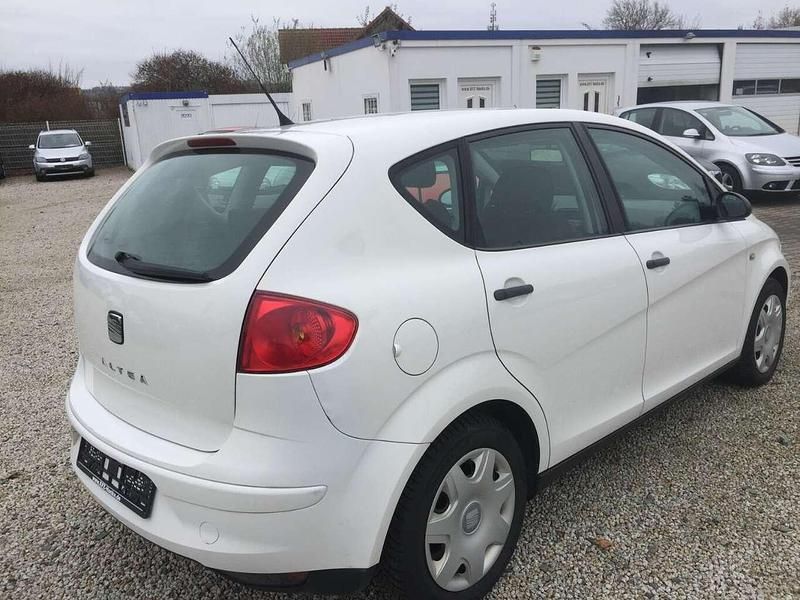 Gebraucht Seat Altea 86 PS (63 kW) 2009 Weiß Van / Kleinbus