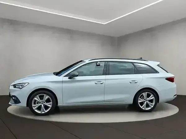 Nowe Seat Leon FR 150 KM (110 kW) 2025 Biały Kombi