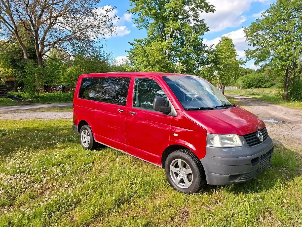 Gebraucht VW T5 105 PS (77 kW) 2005 Rot Van