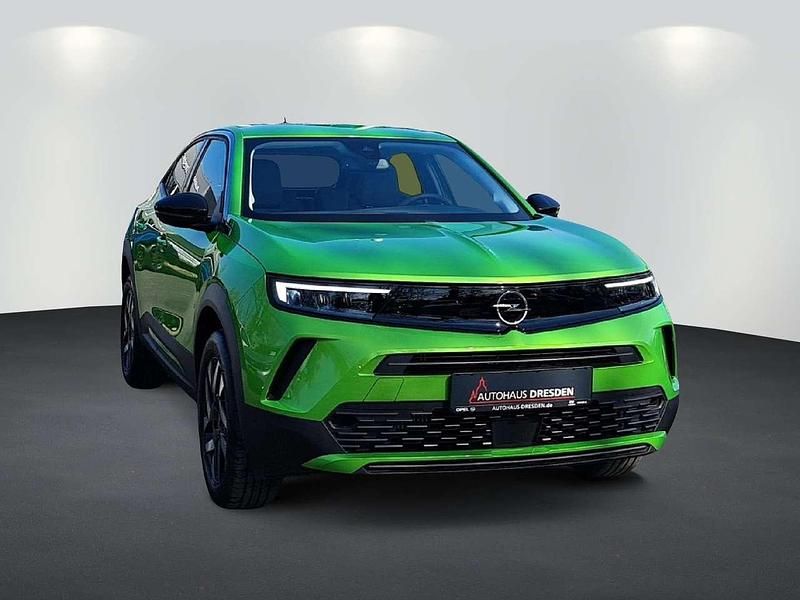 Gebraucht Opel Mokka Elegance 136 PS (100 kW) 2024 Matcha green (metallic) SUV