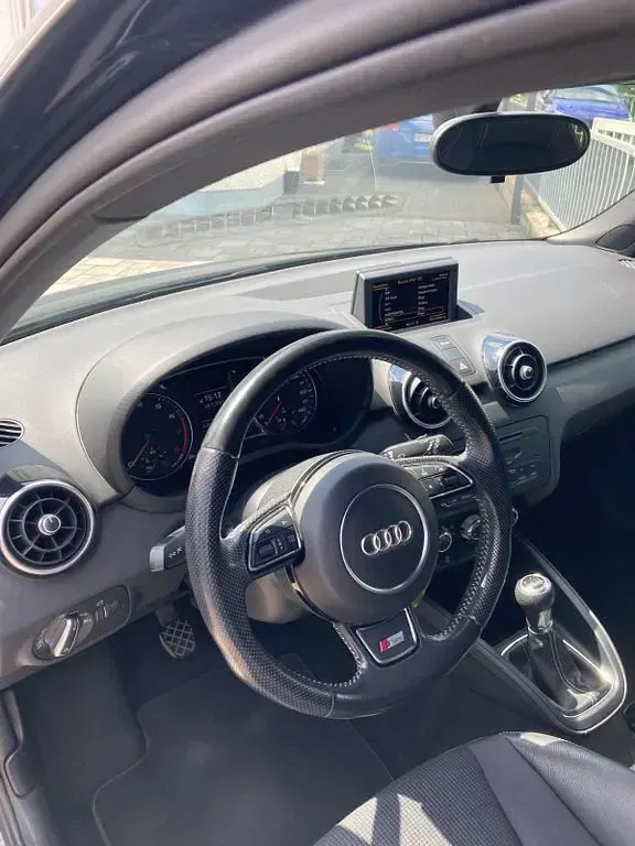 Gebraucht Audi A1 Sportback S-Line 122 PS (89 kW) 2014 Schwarz Kleinwagen