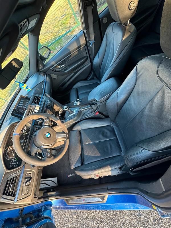 Gebraucht BMW 335 M Performance 306 PS (225 kW) 2012 Blau Limousine