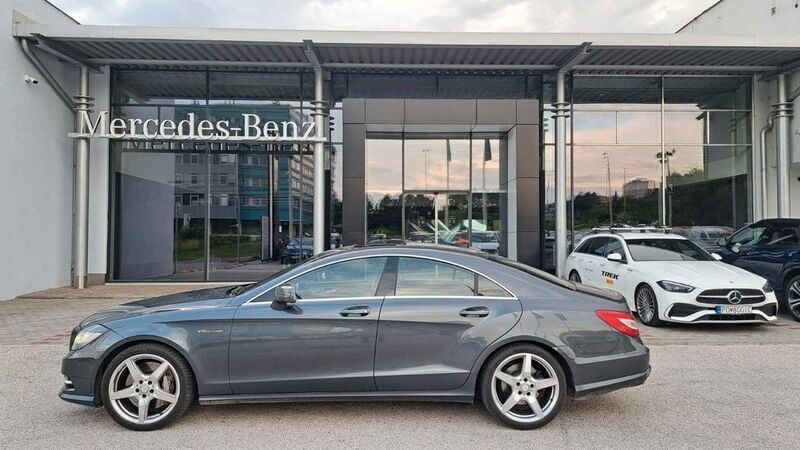 Grau Gebraucht 2012 Mercedes CLS500 AMG Limousine | 16.800 € (Guter Preis) - Bild 1/4