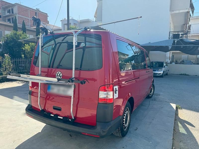 Gebraucht VW Transporter 140 PS (102 kW) 2014 Rot Van